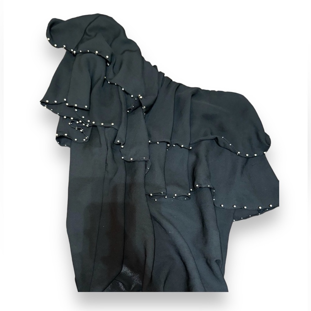 Lucky Brand Off the Shoulder Black Layered and Beaded Top
Size: M